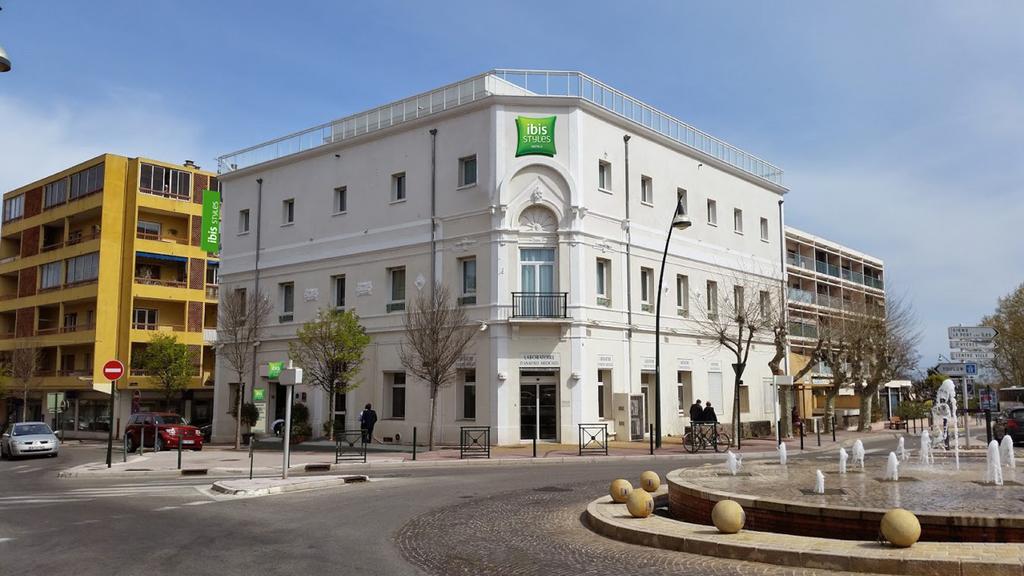 Отель Ibis Styles Hyeres Rooftop & Spa Экстерьер фото