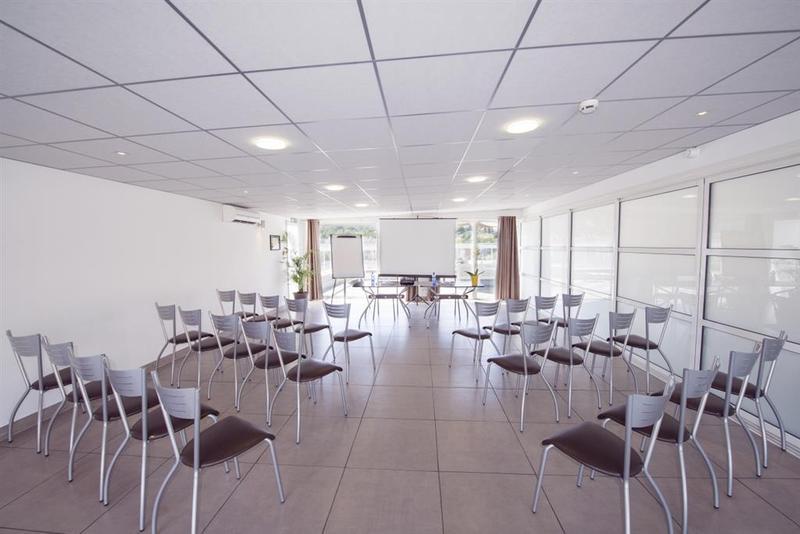 Ibis Styles Hyeres Rooftop & Spa Экстерьер фото